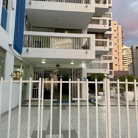 Apartamento Edificio Iroka En El Rodadero Frente Al Mar Con Cocina Full Equipada Santa Marta  Exterior photo
