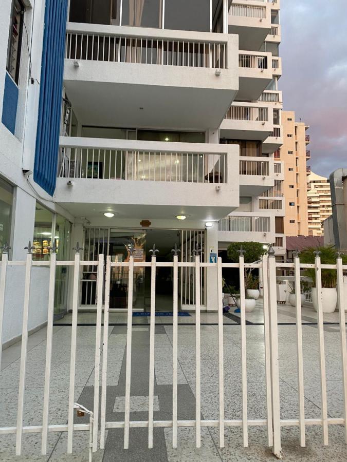 Edificio Iroka En El Rodadero Frente Al Mar Con Cocina Full Equipada Appartement