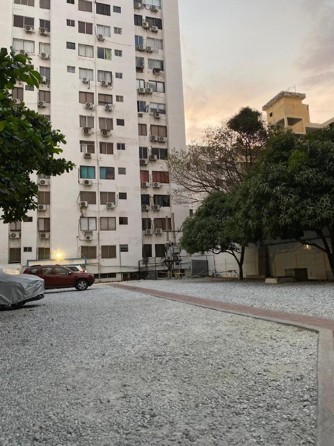 En Edificio Iroka - Oceanfront Frente Al Mar Apartamento *